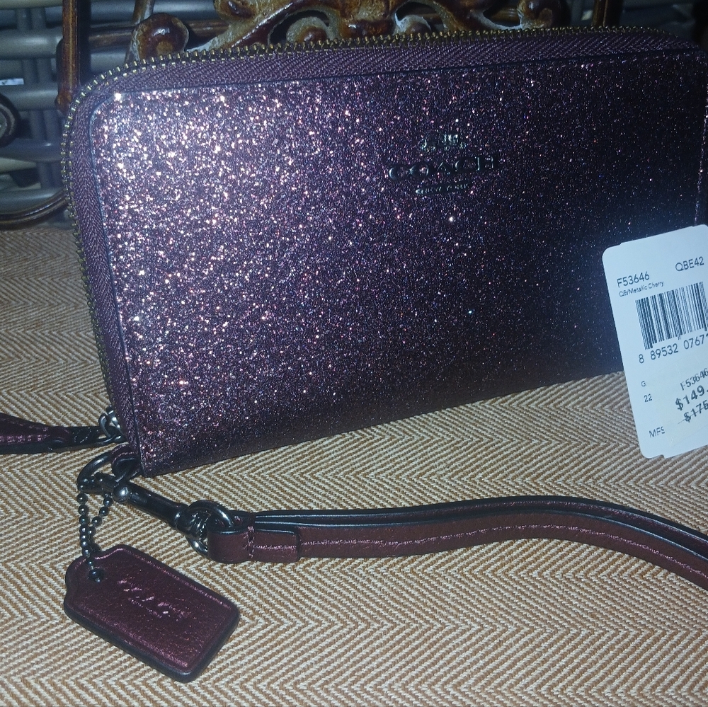Bnwt Authentic Coach Glitter Clutch in Shimmering- Purple Cherry - Picture 6 of 12